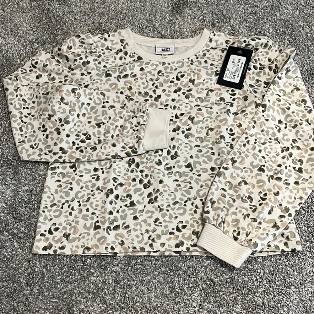 Jacks Surfboards NWT. Nova Leo long sleeve. Girls 12/14